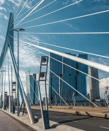 Specialist in smart bridges, tunnels and locks